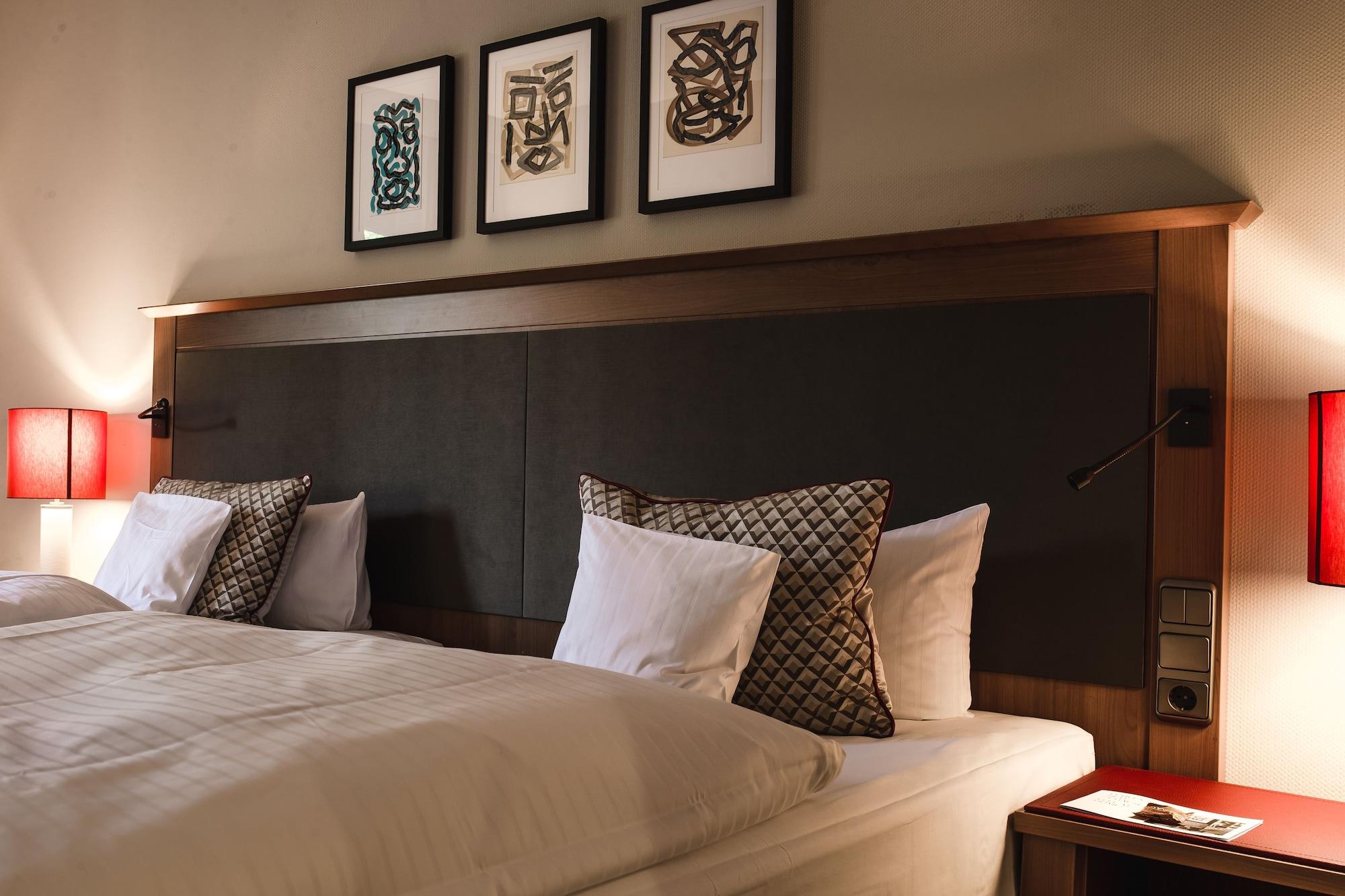 อเมรอน บอนน์ โฮเทล โคนิชส์โฮฟ Hotel ภายนอก รูปภาพ