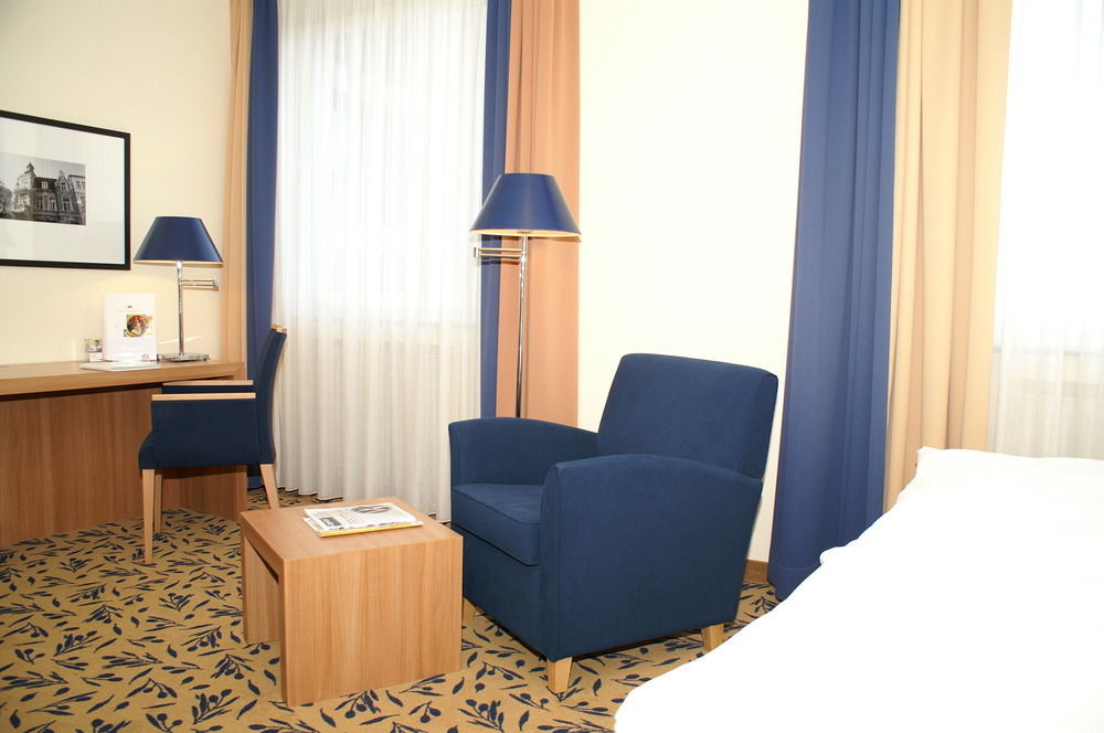 อเมรอน บอนน์ โฮเทล โคนิชส์โฮฟ Hotel ภายนอก รูปภาพ