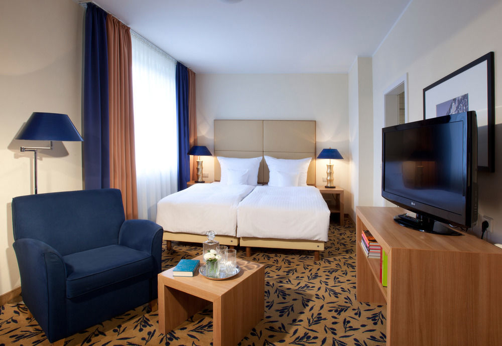 อเมรอน บอนน์ โฮเทล โคนิชส์โฮฟ Hotel ภายนอก รูปภาพ